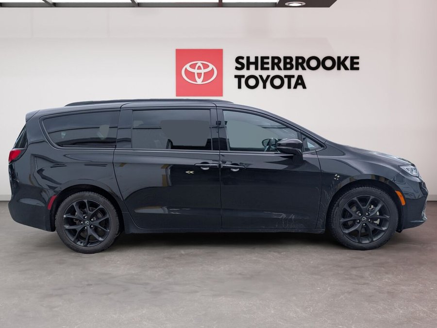 Chrysler Pacifica LIMITED/SIÈGES CHAUFFANTS/TOIT OUVRANT/VOLANT CHAUFFANT/BLUETOOTH/AC BIZONE 2025 Noir