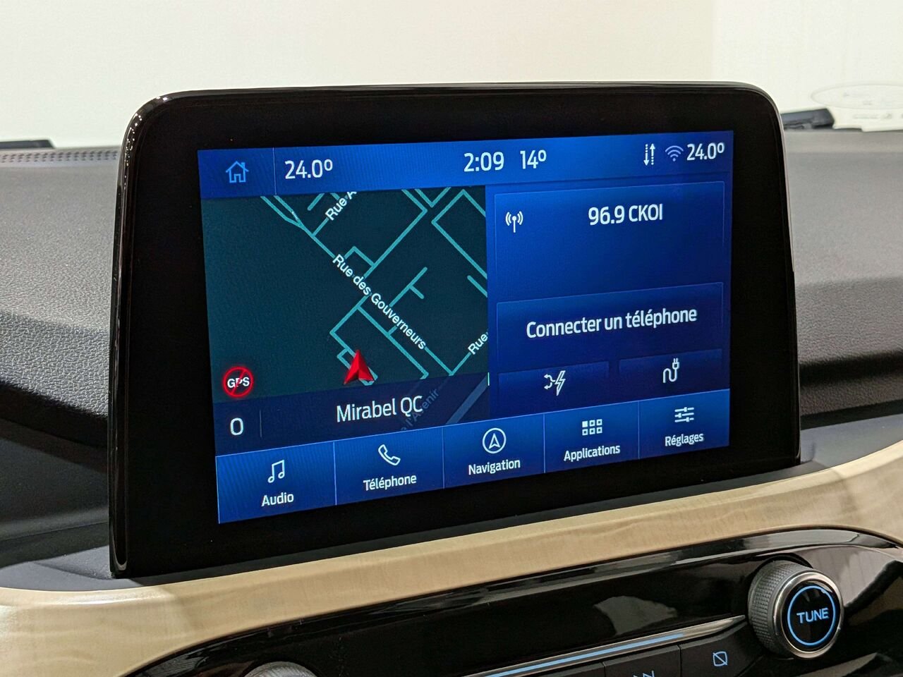 2022 Ford Escape Titanium Plug-In Hybrid FWD White Val-David - photo #21