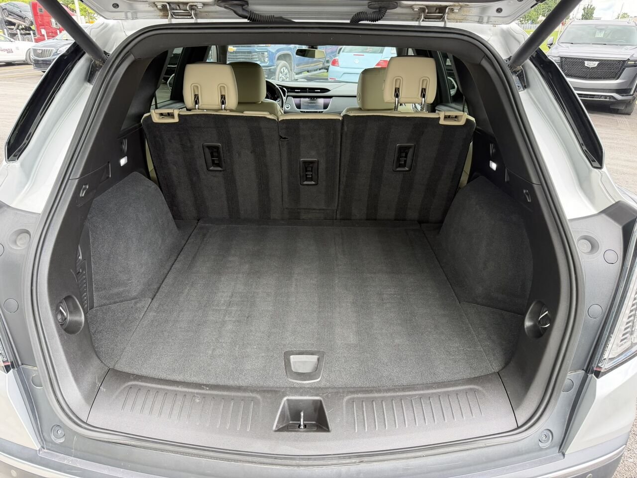 2019 Cadillac XT5 LUXURY AWD V6 3.6L Silver Laval - photo #13