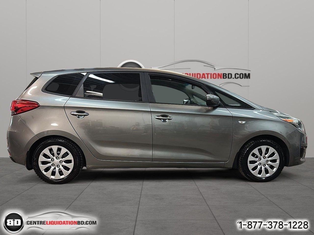 Kia Rondo LX familiale 4 portes BM | A8559 2015 Gris Granby - photo #3