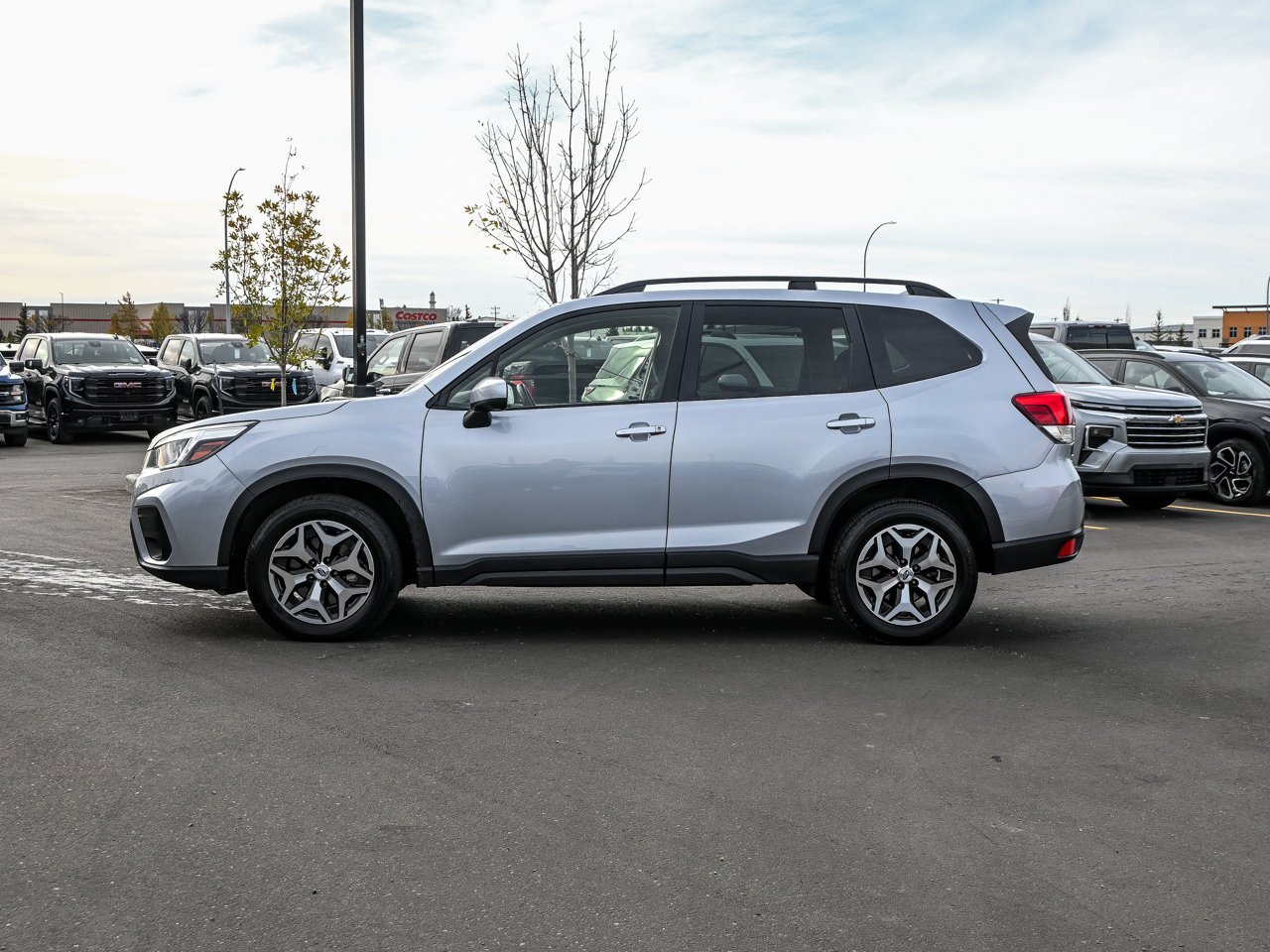 2020 Subaru Forester 2.5i Convenience Grey Sherwood Park - photo #9
