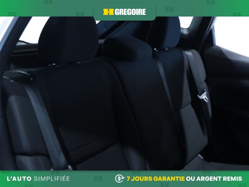 Nissan Qashqai 2021 Blanc Laval - photo #23