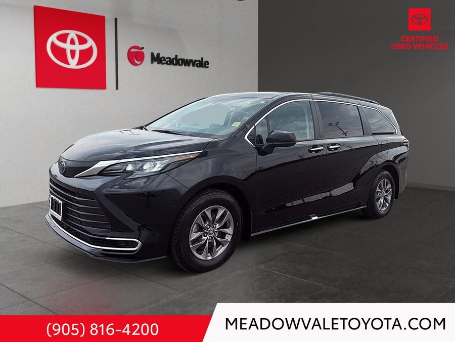 2024 Toyota Sienna XLE 8-Passenger FWD Black