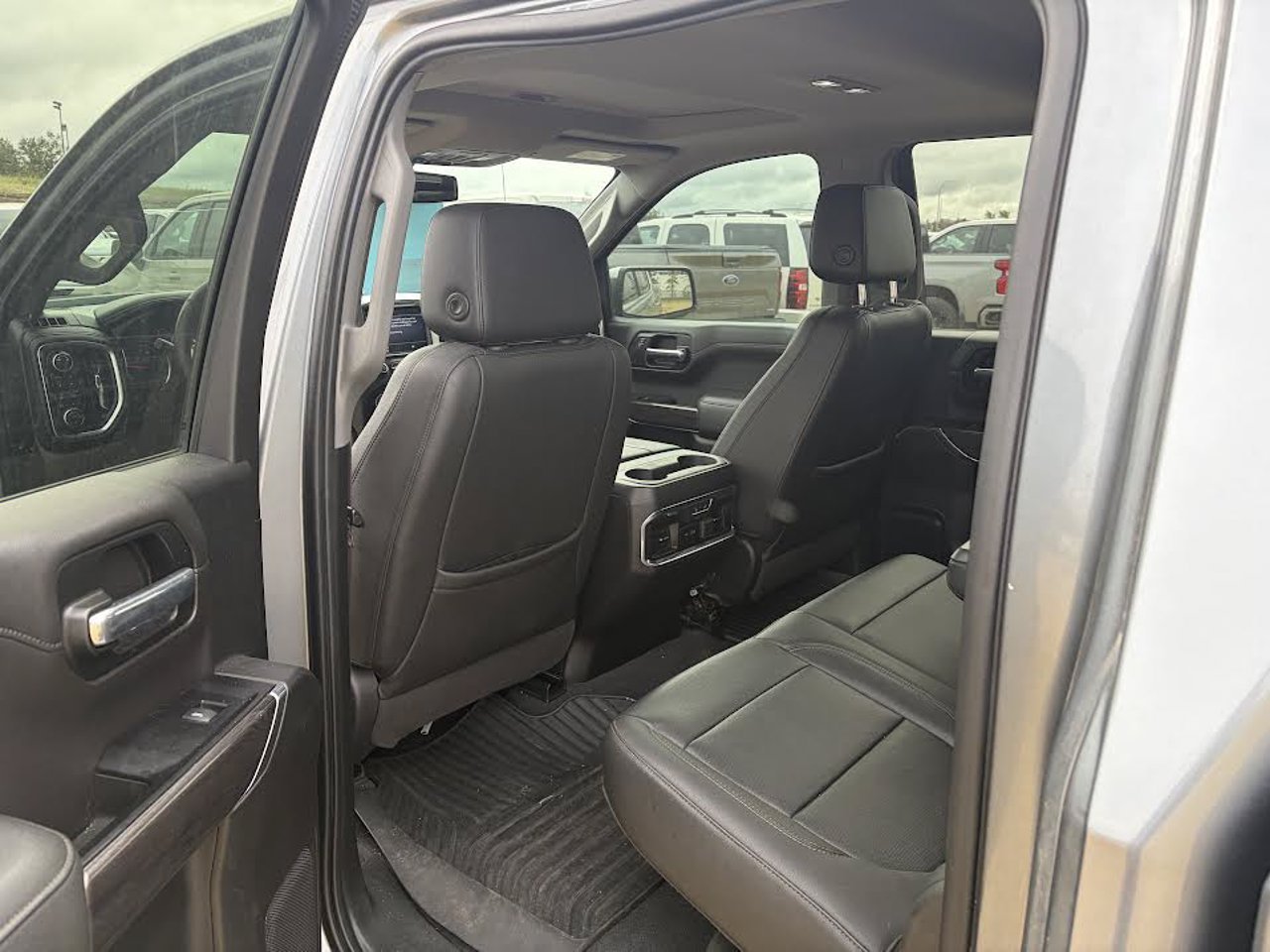 2019 Chevrolet Silverado 1500 4WD Crew Cab 147 LTZ Grey Sherwood Park - photo #5