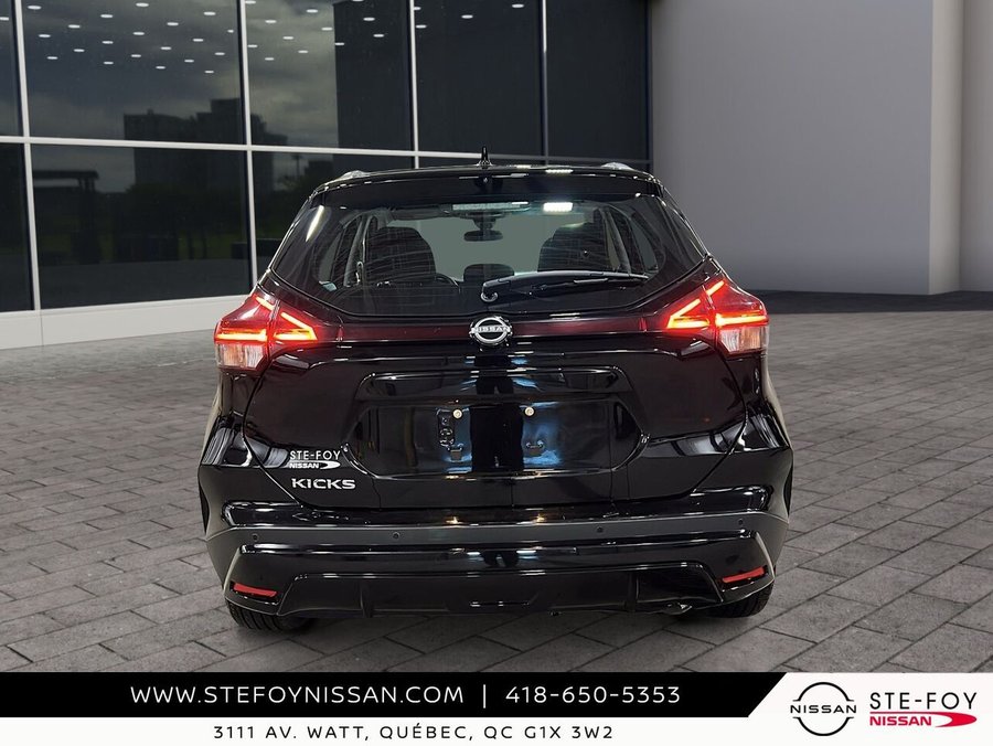 2025 Nissan Kicks Play SV SV TA Black