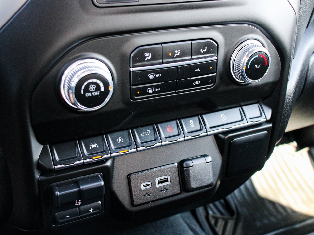 2024 GMC Sierra 1500 4WD Crew Cab 147 Pro Black Sherwood Park - photo #22