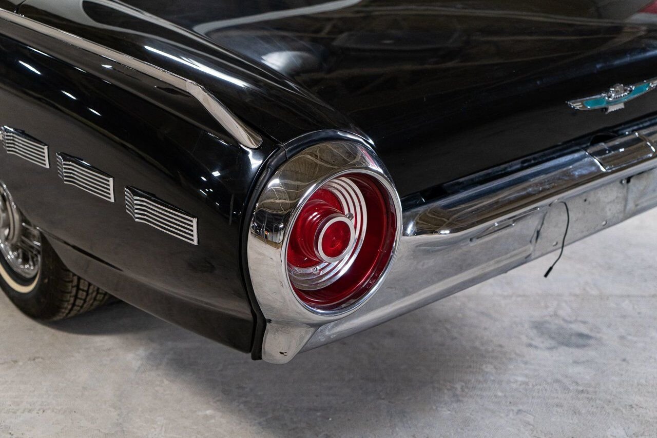 Ford Thunderbird **PRICE IN USD** Roadster project car Extremely rare 1962 Noir Montréal - photo #6