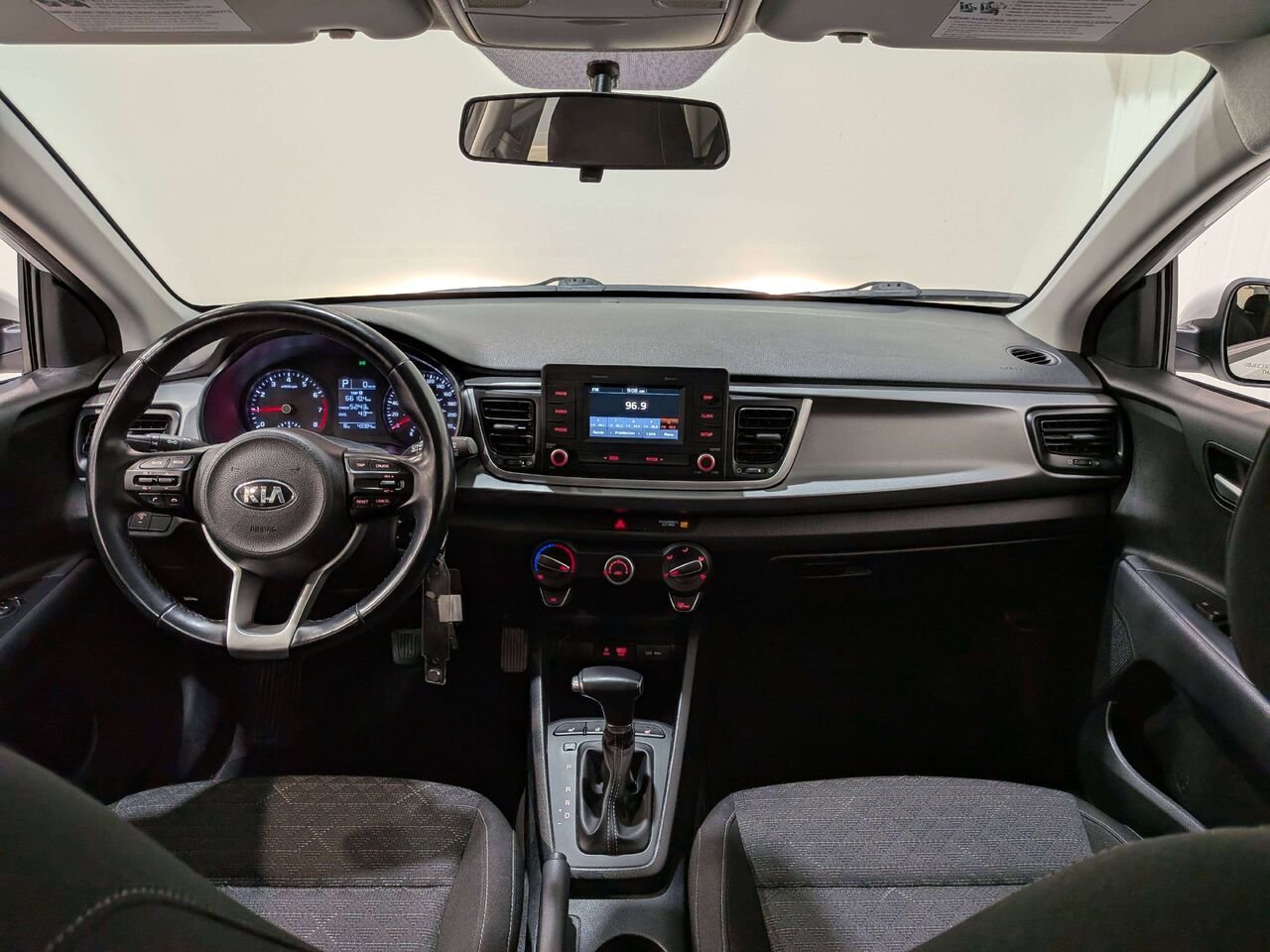 2018 Kia Rio 5-door LX Manual White Val-David - photo #11