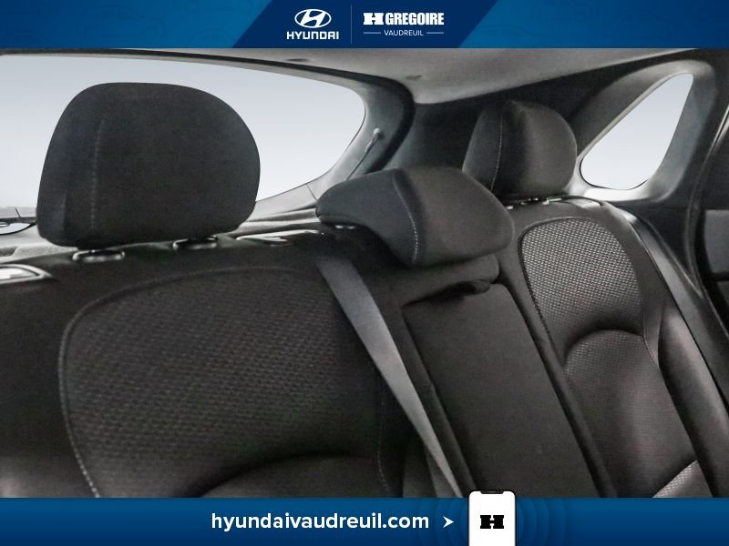 2020 Hyundai Elantra Silver Laval - photo #30