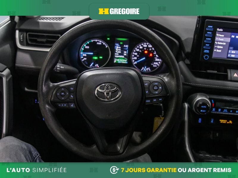 2022 Toyota Rav 4 White Laval - photo #17