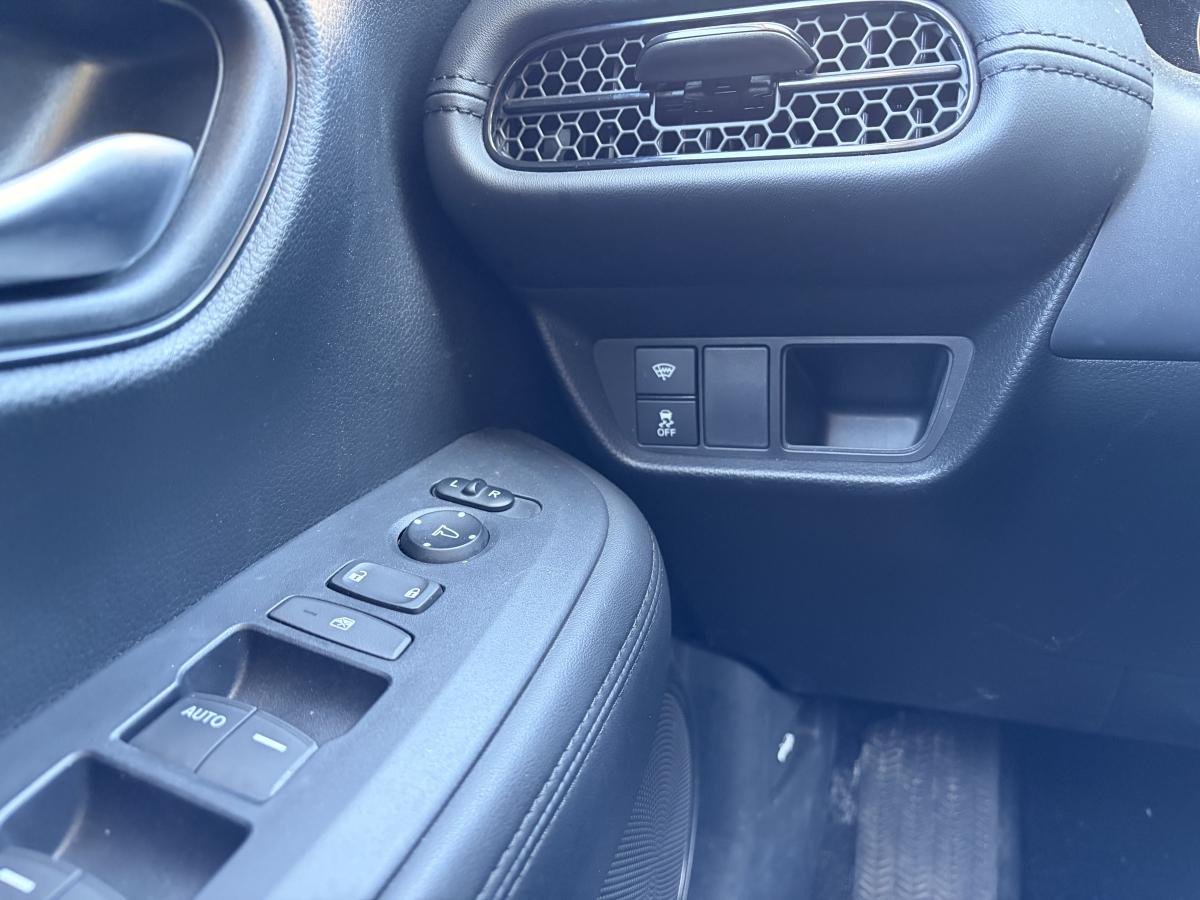 2025 Honda HR-V White  - photo #18