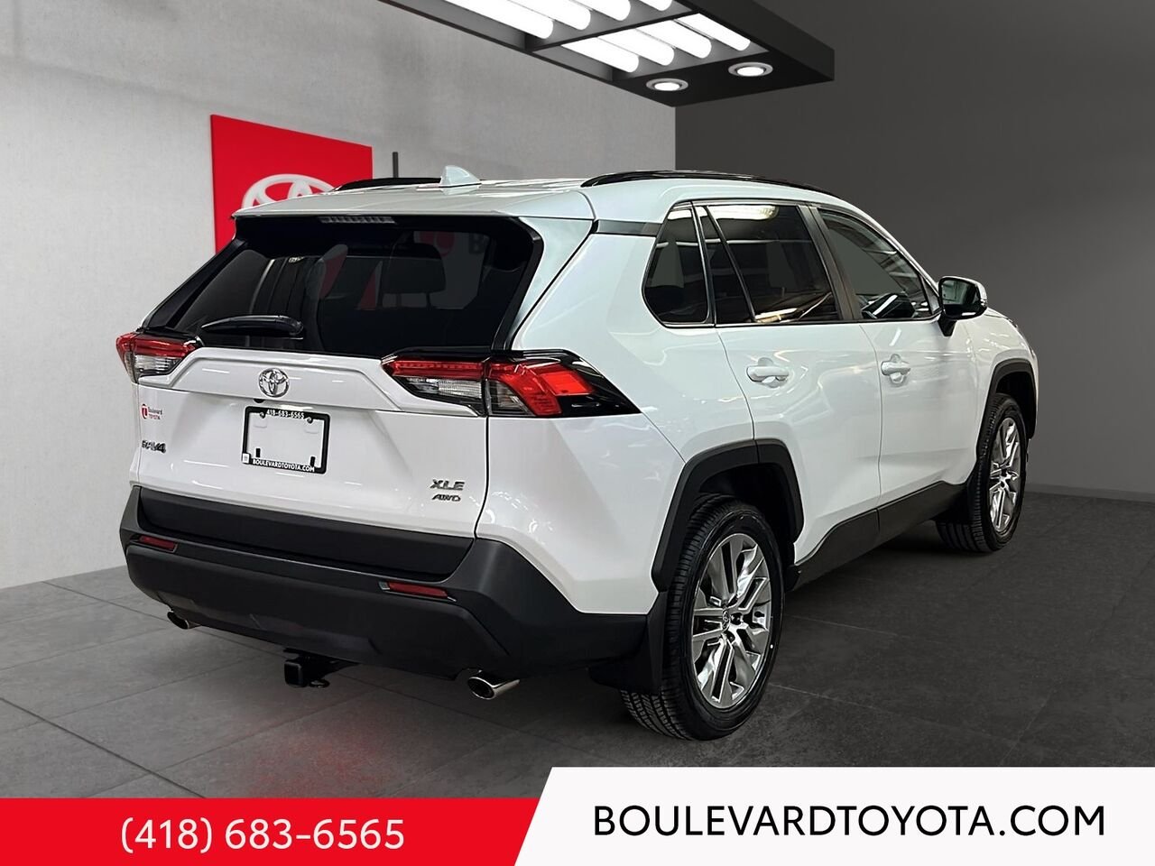 2023 Toyota RAV4 100200A-102 | XLE White Québec - photo #3