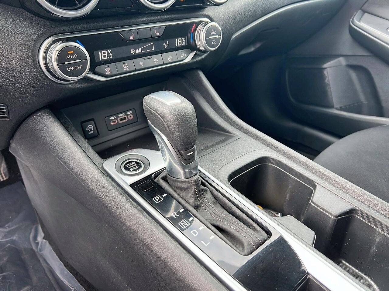 2024 Nissan SENTRA SV White Québec - photo #14