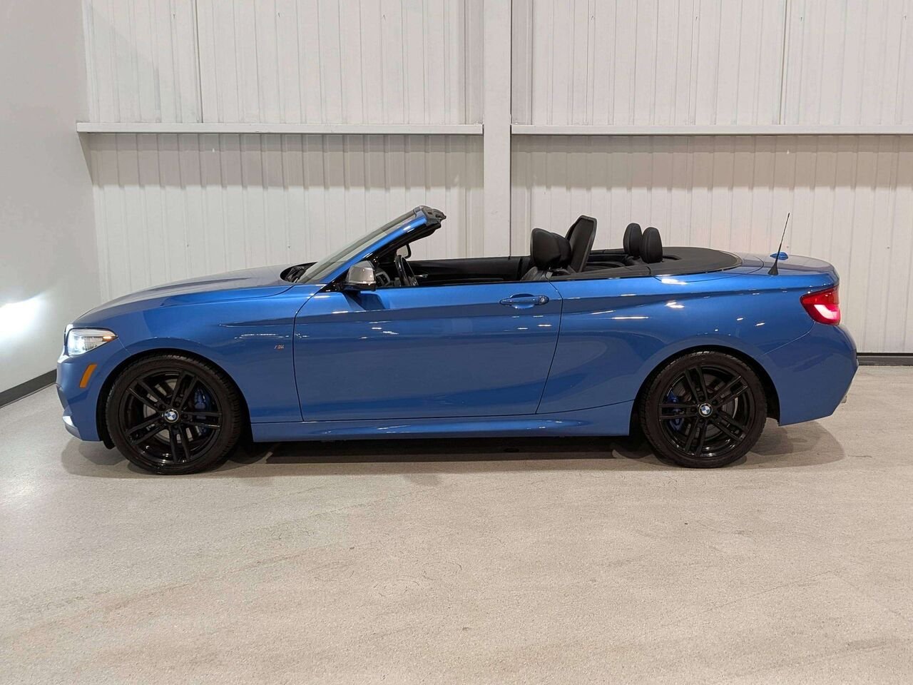 2018 BMW 2 Series M240i xDrive Cabriolet Blue Val-David - photo #4