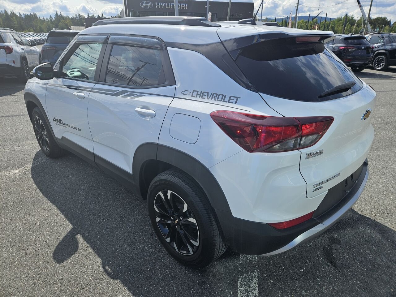2023 Chevrolet Trailblazer Traction intégrale, 4 portes LT White Thetford Mines - photo #5