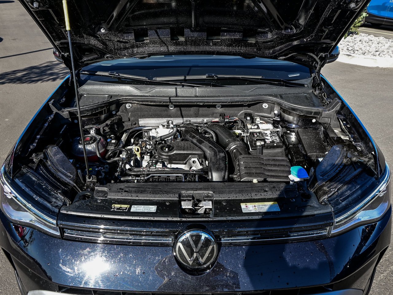 2025 Volkswagen Taos Comfortline 4MOTION Black Sherwood Park - photo #8