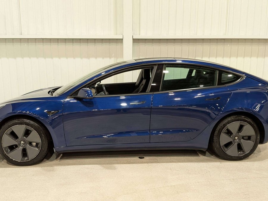 Tesla Model 3 Standard Range Plus RWD 2021 Bleu