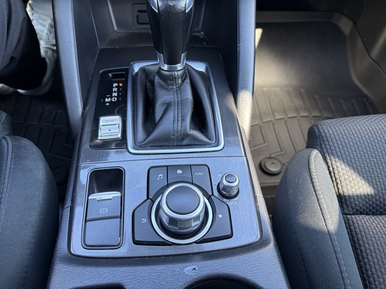 2016 Mazda CX-5 Traction intégrale, 4 portes, boîte automatique, GS Grey Montmagny - photo #14