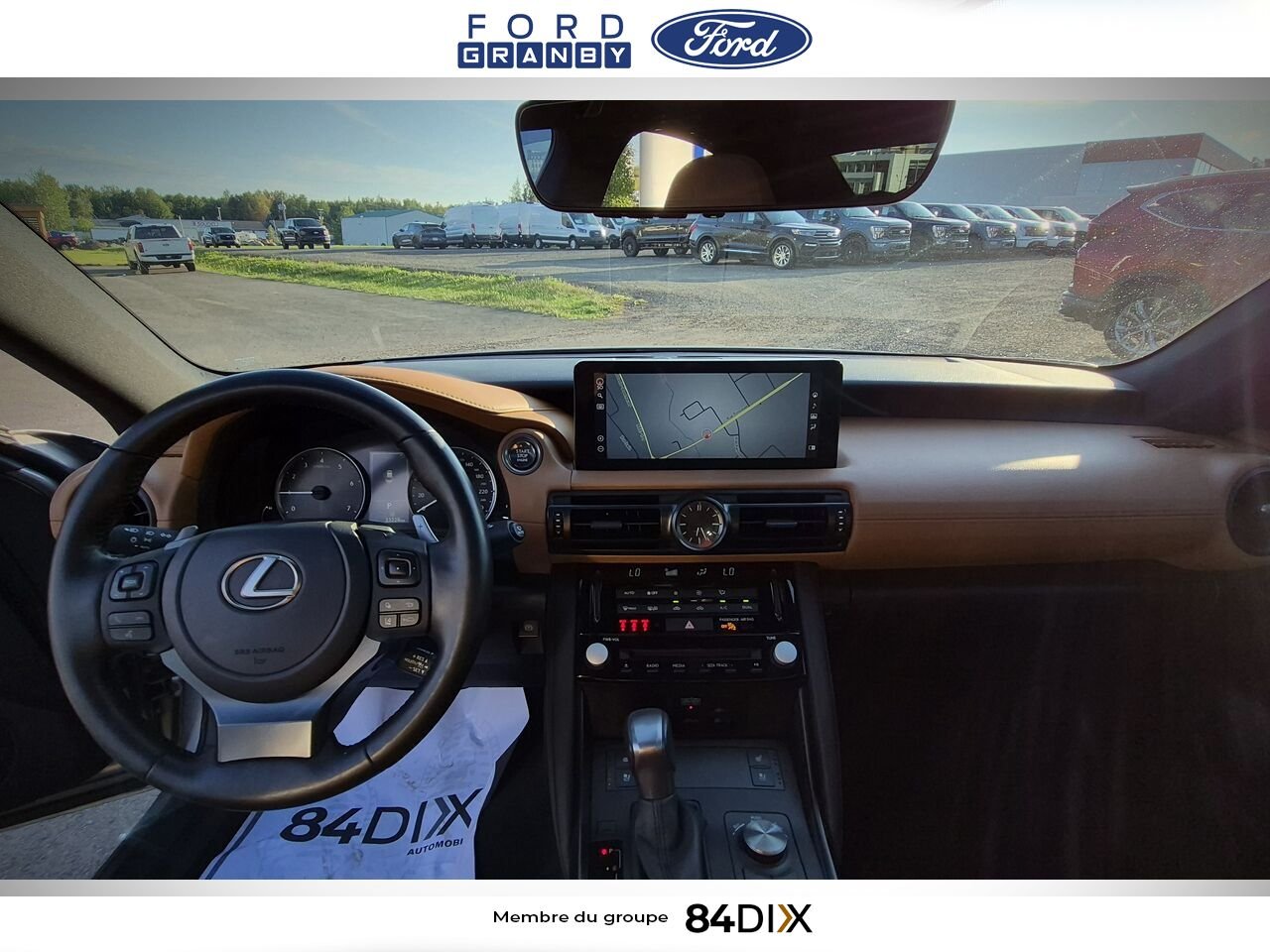 Lexus IS 2023 Argent Granby - photo #16