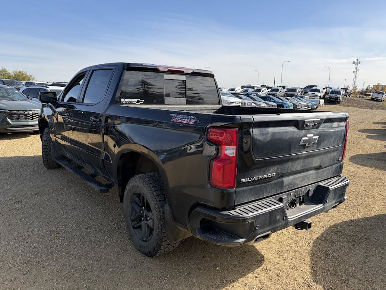 2024 Chevrolet Silverado 1500 4WD Crew Cab 147 LT Trail Boss Black Sherwood Park - photo #3