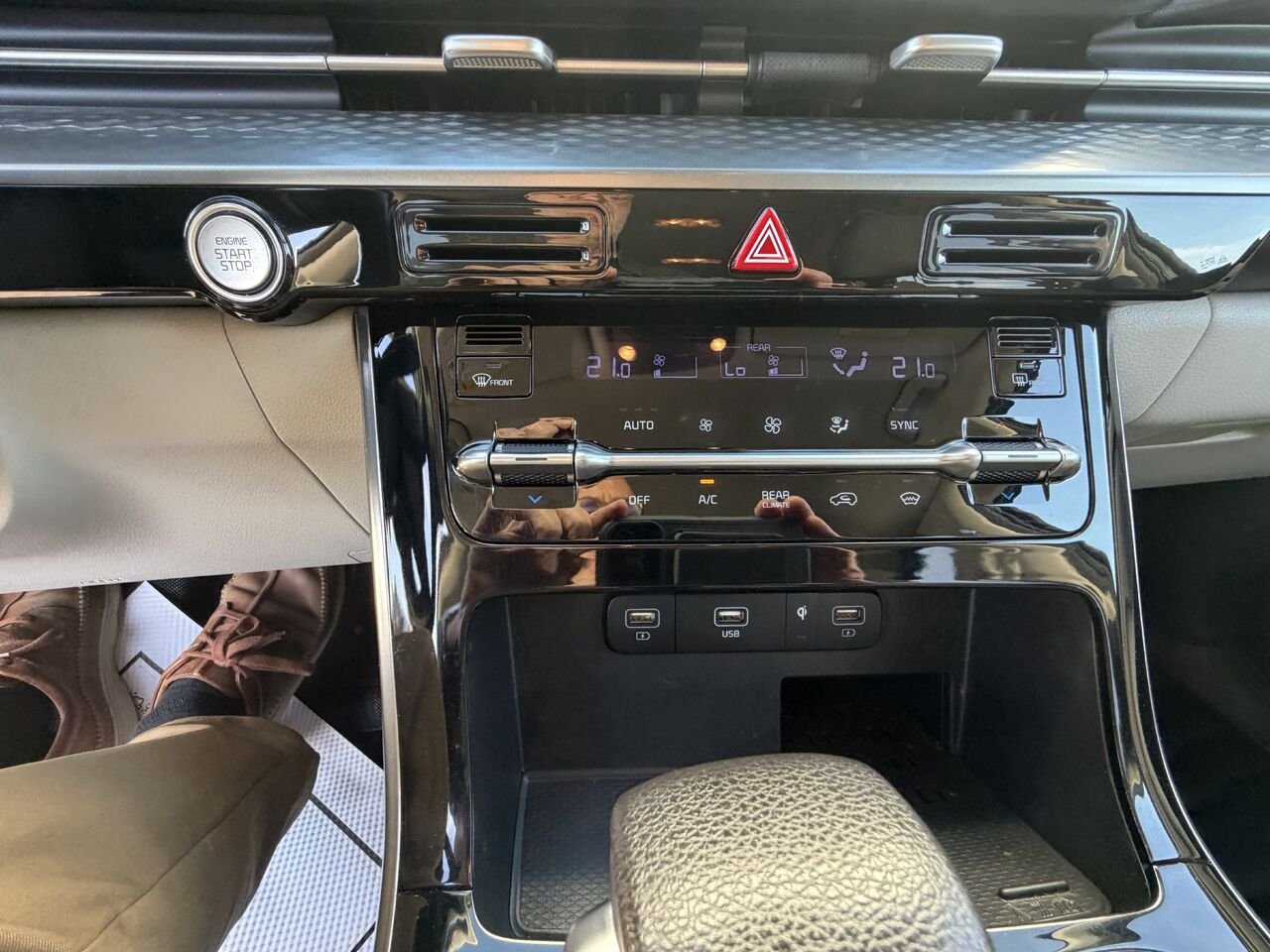 Kia Carnival LX PLUS 8 PASSAGERS 2022 Noir Laval - photo #26