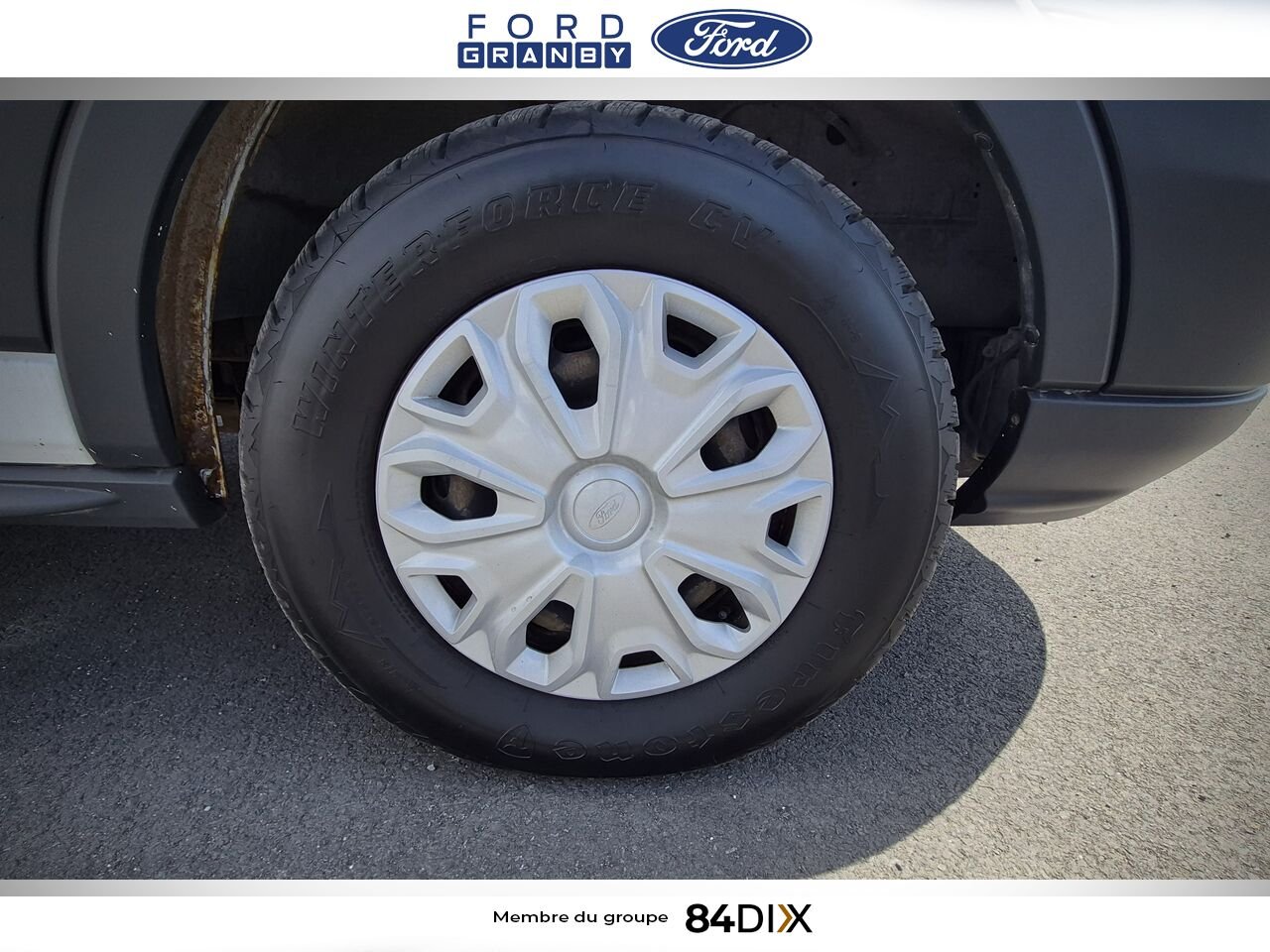 2015 Ford Transit fourgon utilitaire White Granby - photo #8