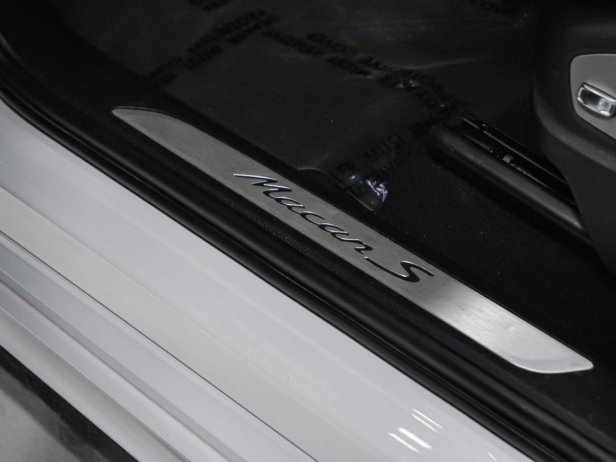 Porsche Macan S MAGS 21PO SUSP ADAPT ECHAPPEMENT CARBONE 2023 Blanc Montréal - photo #21