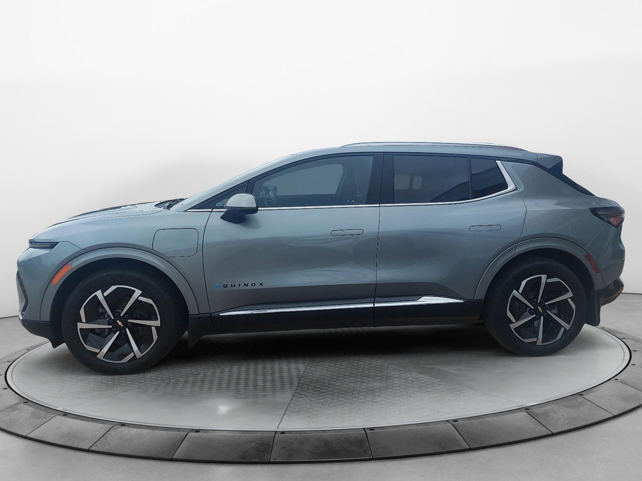 Chevrolet Equinox EV LT 2024 Gris Baie-Comeau - photo #4