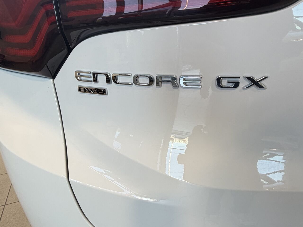 BUICK ENCORE GX SPORT TOURING Tourisme sport 4 portes TI 2025 Blanc Gatineau - photo #13