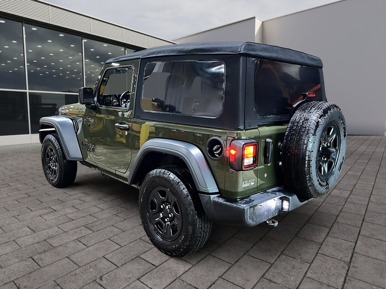 2024 Jeep Wrangler SPORT Green Québec - photo #3