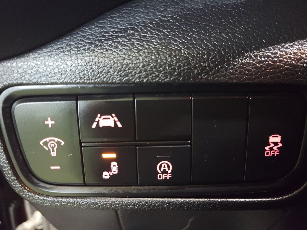 2020 Kia Soul Black  - photo #24