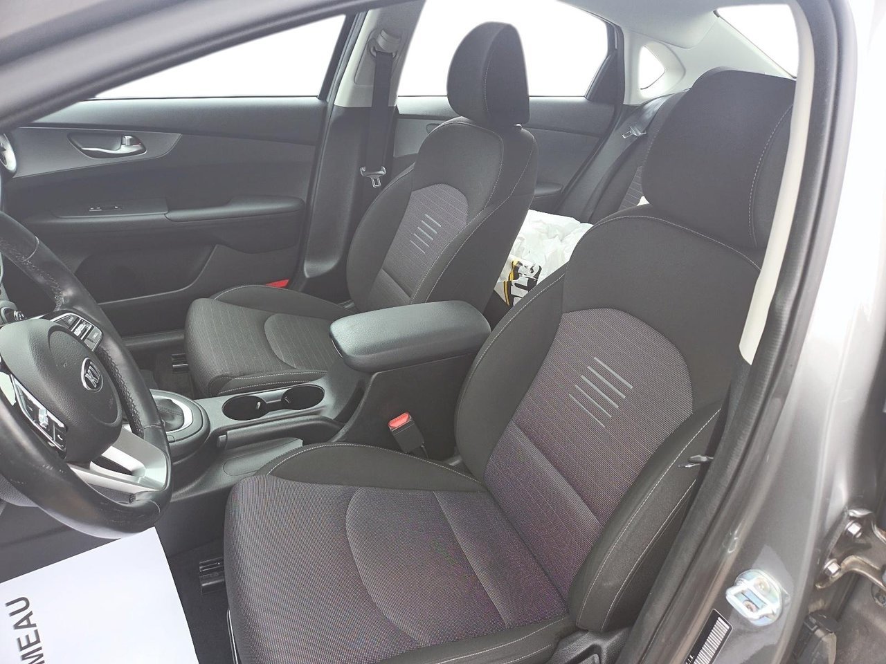 2021 Kia Forte VIN 3KPF24AD5ME321686 Grey Baie-Comeau - photo #9