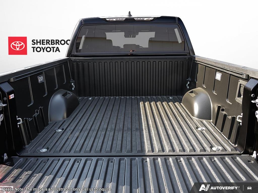 Toyota Tundra Platinum hybride CrewMax 4x4 2026 Noir minuit métallisé Sherbrooke - photo #6