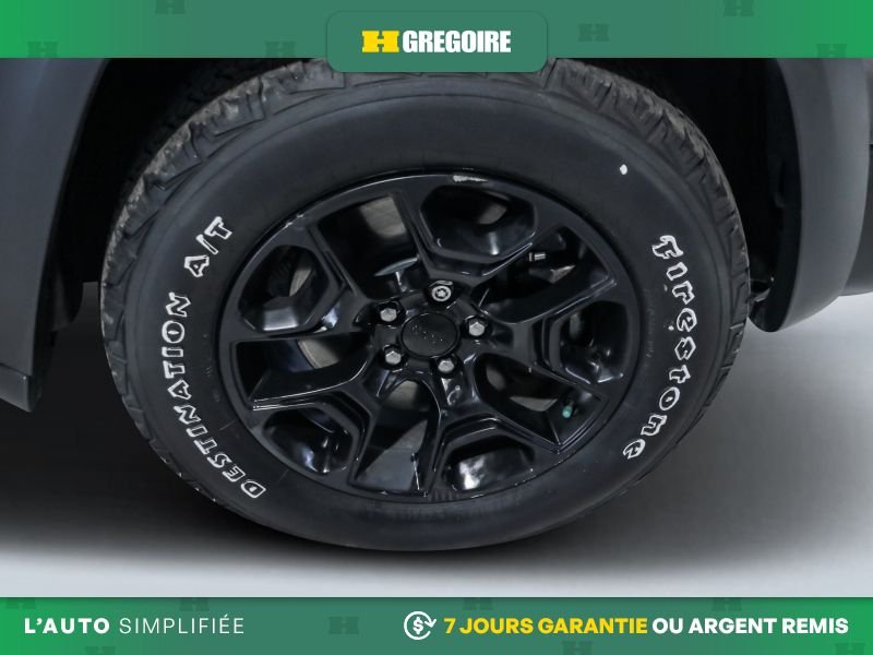 2022 Jeep Cherokee Grey Blainville - photo #27