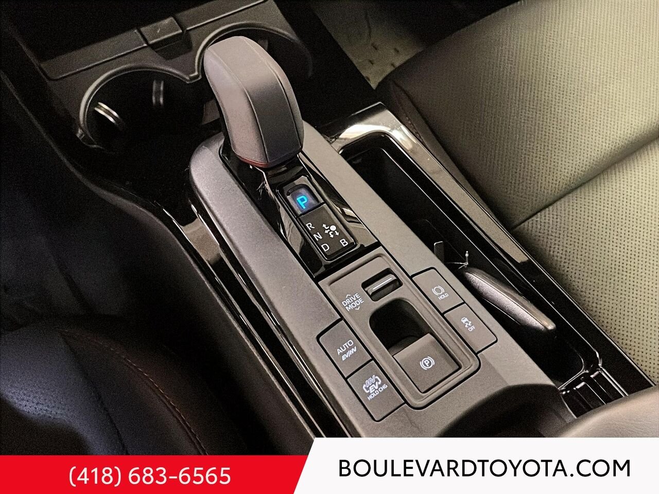 2025 Toyota Prius hybride branchable 99682A-100 | XSE Wind Chill Pearl Québec - photo #16