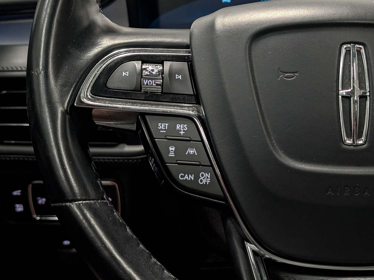 Lincoln NAUTILUS Reserve AWD Toit Ouvrant Bas Kilométrage 2023 Gris Sherbrooke - photo #16