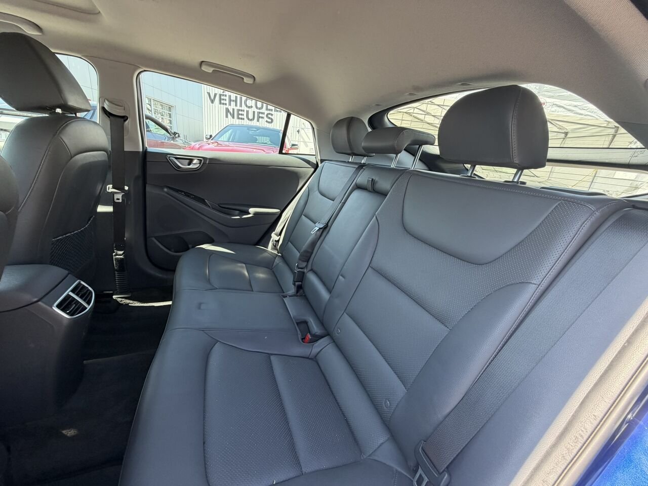2021 Hyundai Ioniq Electric Ultimate Blue Laval - photo #14