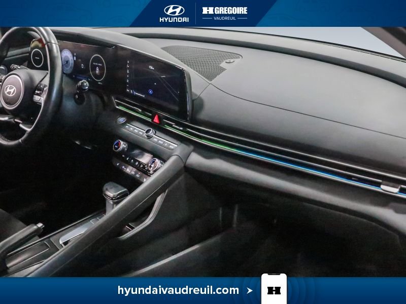 2024 Hyundai Elantra Grey Blainville - photo #30