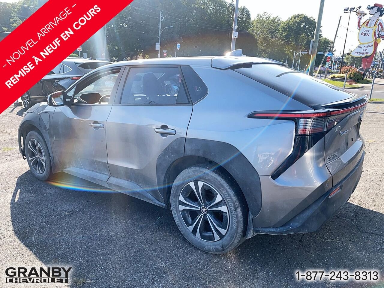 2023 Toyota bZ4X XLE TI | 27-0100A Grey Granby - photo #6