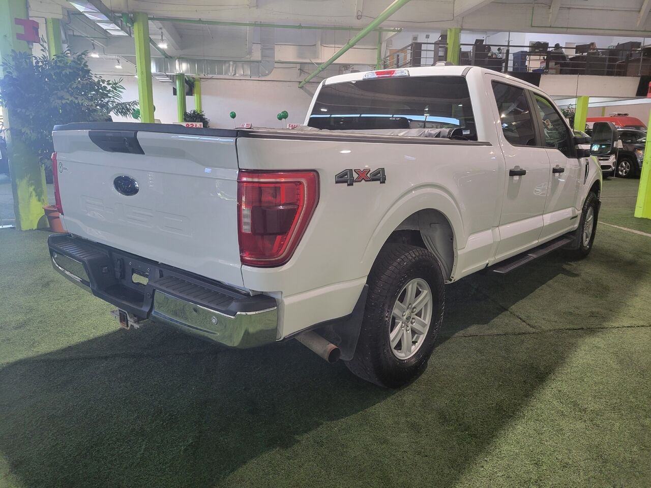 2023 Ford F-150 White  - photo #5