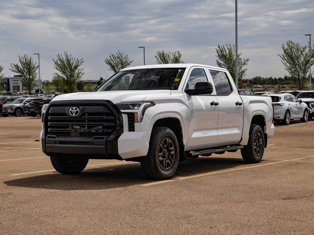 2024 Toyota Tundra 4x4 Crewmax SR White Sherwood Park - photo #3