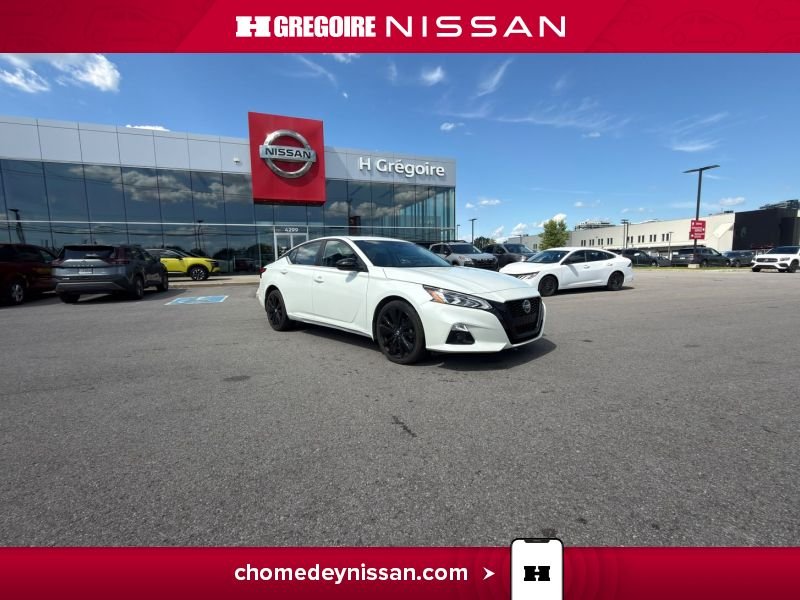 Nissan Altima CG7314 | 2.5 SR Midnight * AWD * Cuir * Carplay * Caméra 2022 Noir Laval - photo #0