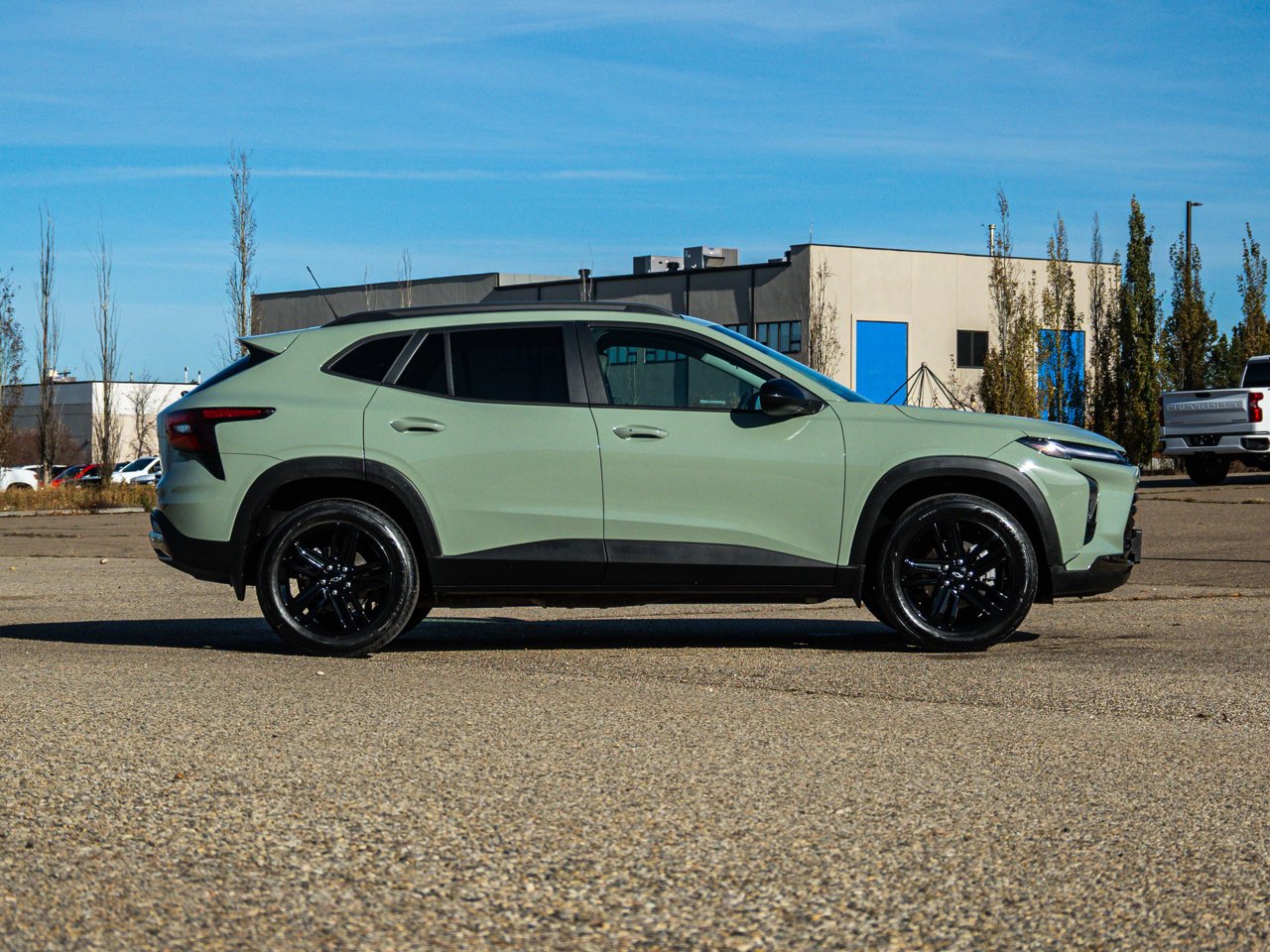 2024 Chevrolet Trax FWD 4dr ACTIV Green Sherwood Park - photo #14