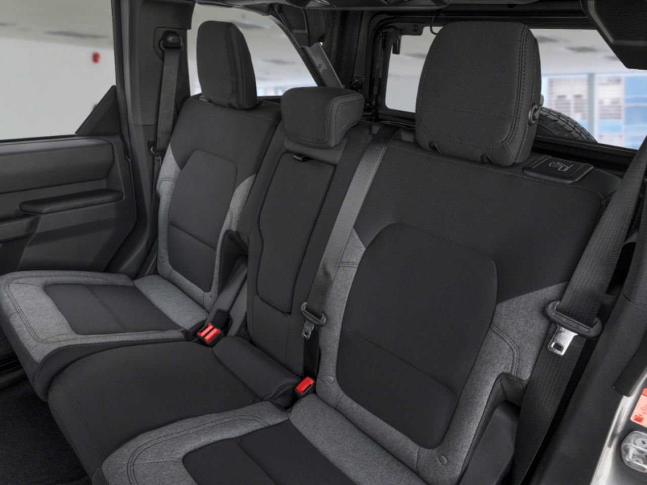 2026 Ford Bronco Avalanche Grey Mont-Laurier - photo #5