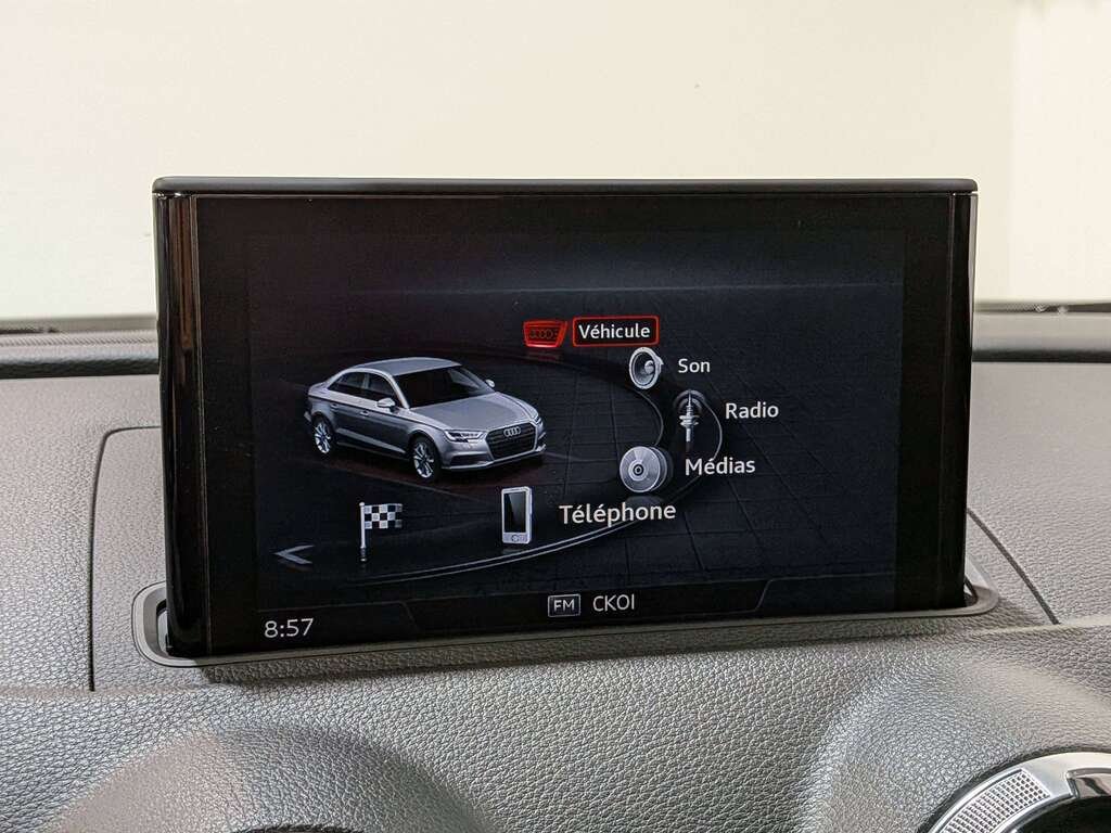 Audi S3 Sedan 2.0 TFSI quattro Technik S tronic 2018 Bleu Val-David - photo #19