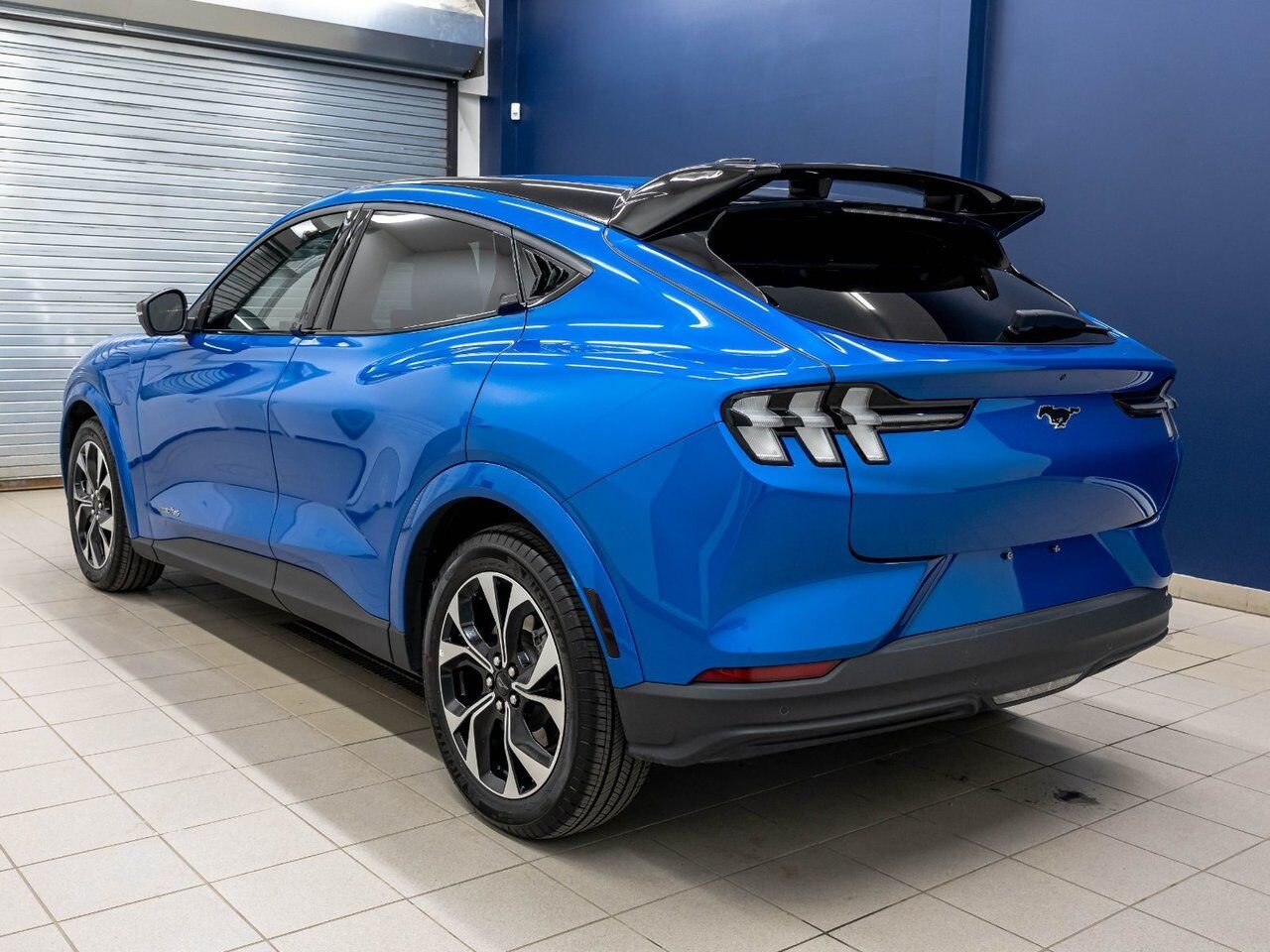 2025 Ford Mustang Mach-E PREMIER EAWD *NAV* REG ADAPT CARPLAY SIÈGES CHAUFF Blue Saint-Jérôme - photo #5