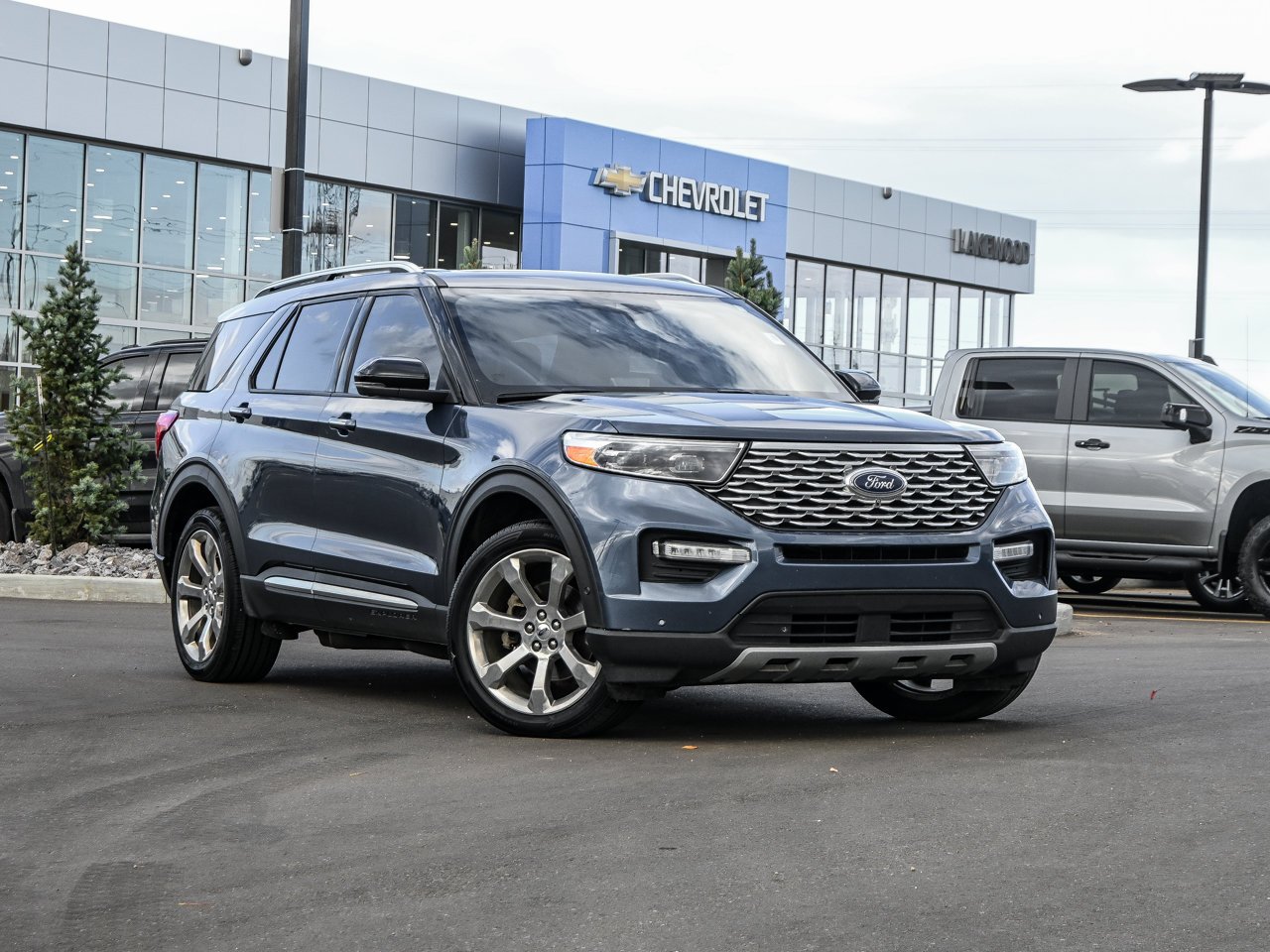 2020 Ford Explorer Platinum 4WD Blue Sherwood Park - photo #1
