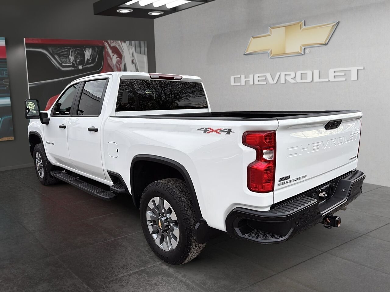 CHEVROLET SILVERADO 2500 CUSTOM 2024 Blanc Saint-Hyacinthe - photo #3