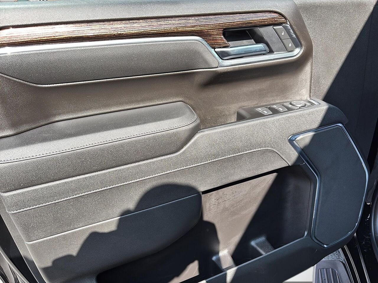 GMC Sierra 1500 ELEVATION 2026 NOIR ONYX Saint-Hyacinthe - photo #9