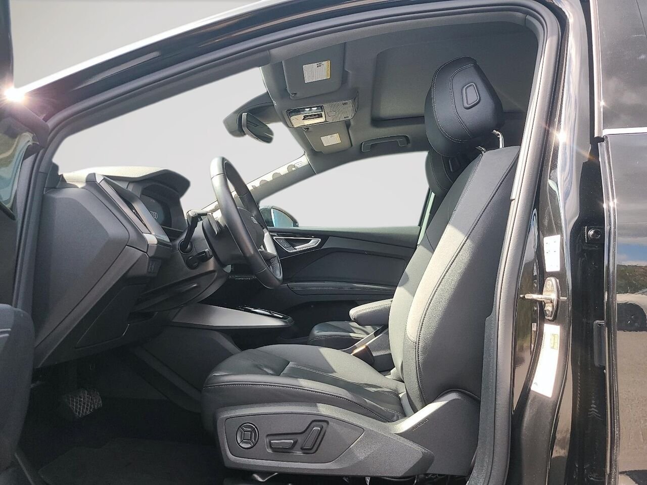 2024 Audi Q4 e-tron QUATTRO Black Québec - photo #11